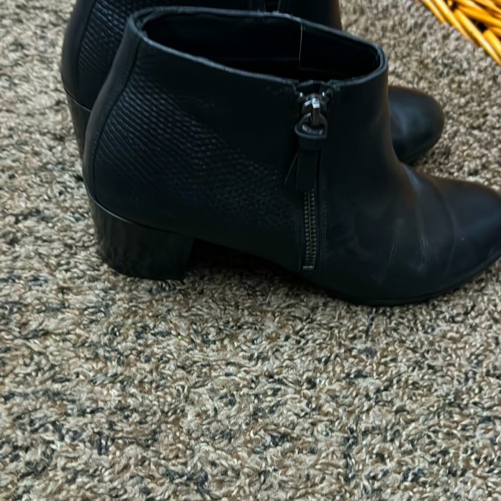Ecco shoes size 10